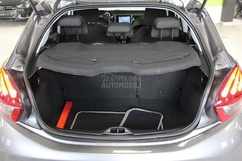Peugeot 208 RATA OD83/ALLURE