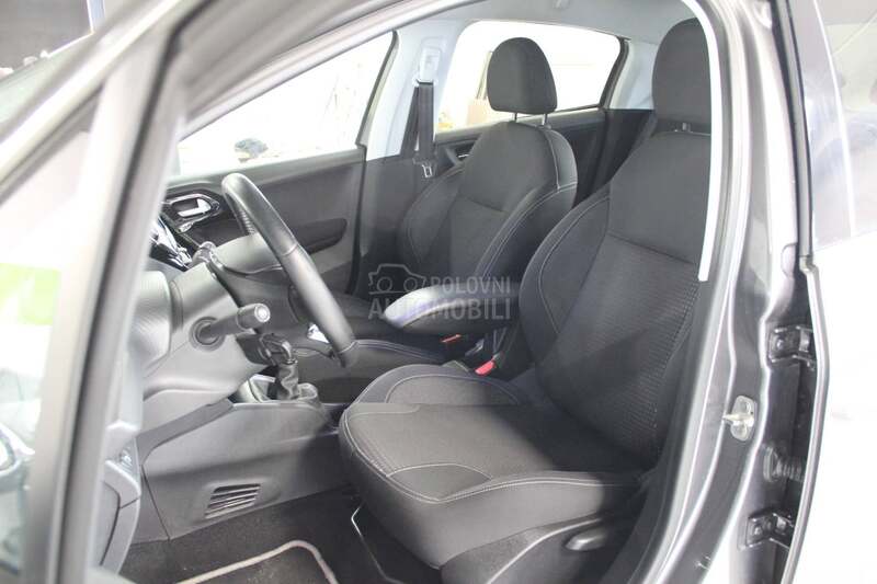 Peugeot 208 RATA OD83/ALLURE