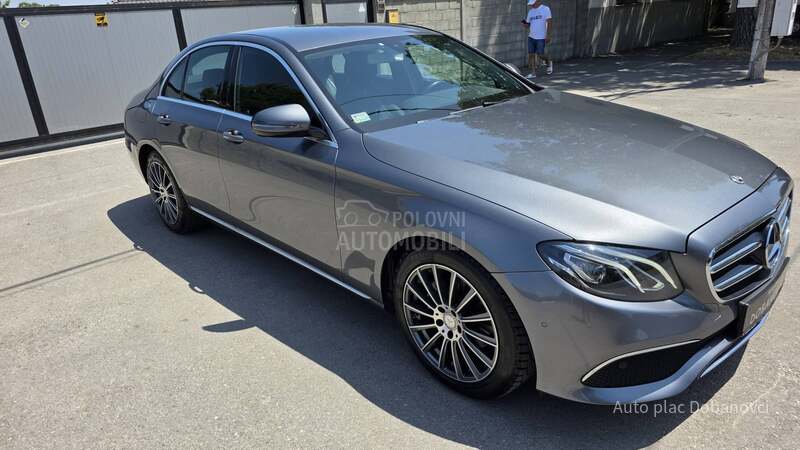 Mercedes Benz E 220 CDI Avangarde Bur