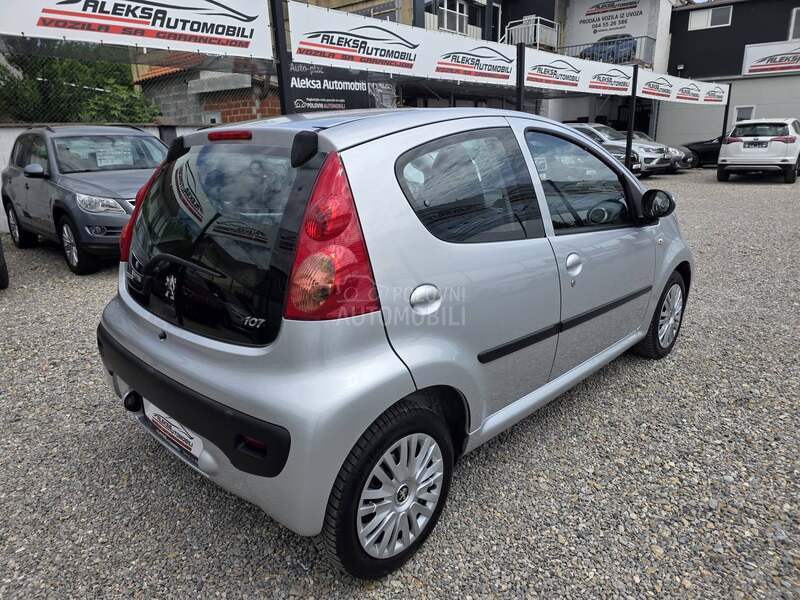 Peugeot 107 1.0/CH/176.000 K.M