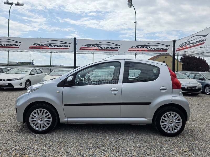 Peugeot 107 1.0/CH/176.000 K.M