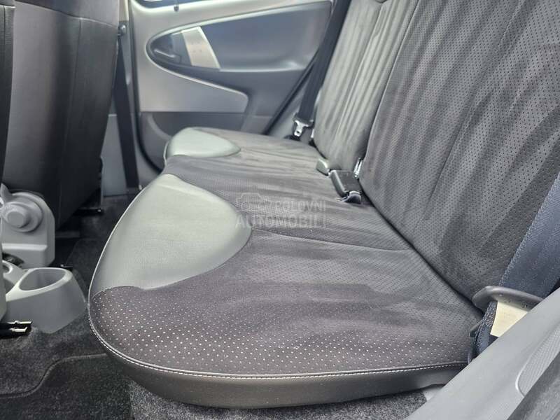 Peugeot 107 1.0/CH/176.000 K.M