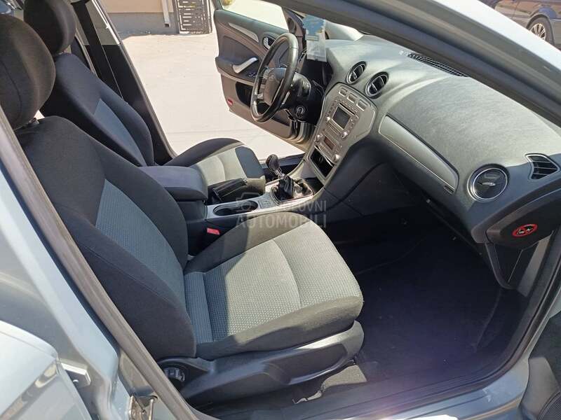 Ford Mondeo 