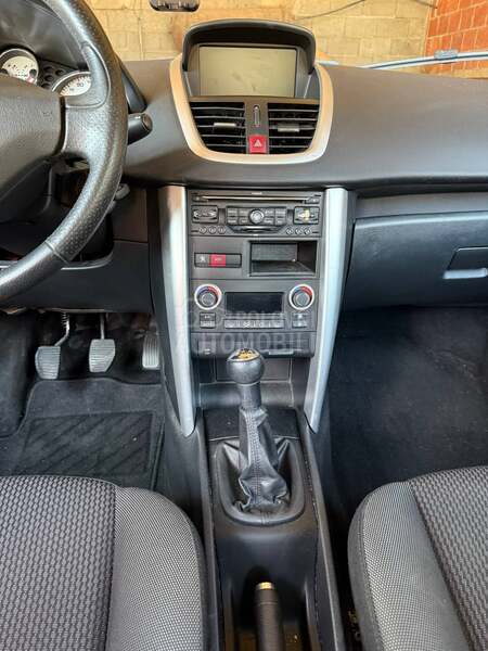 Peugeot 207 1.6ehdi