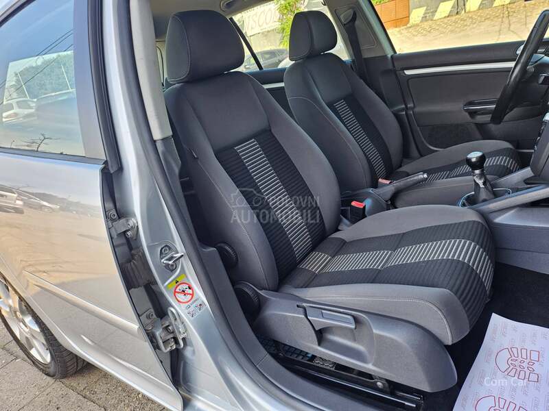 Volkswagen Golf 5 1.9 TDI 66 K W