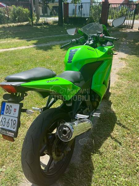 Kawasaki NINJA 250R