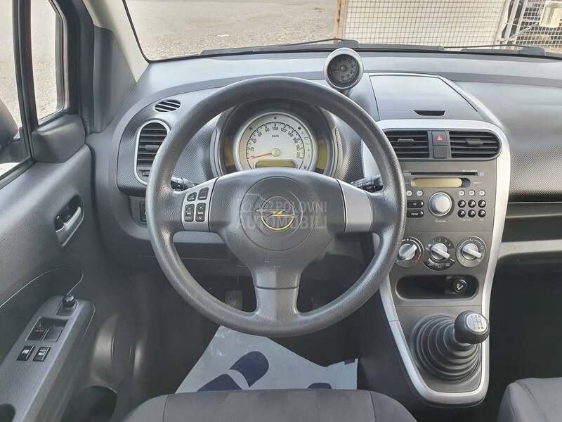 Opel Agila 1.2b 0DLIČNA