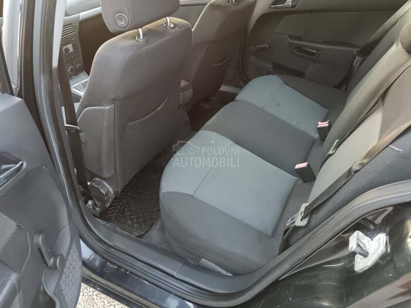 Opel Astra H 