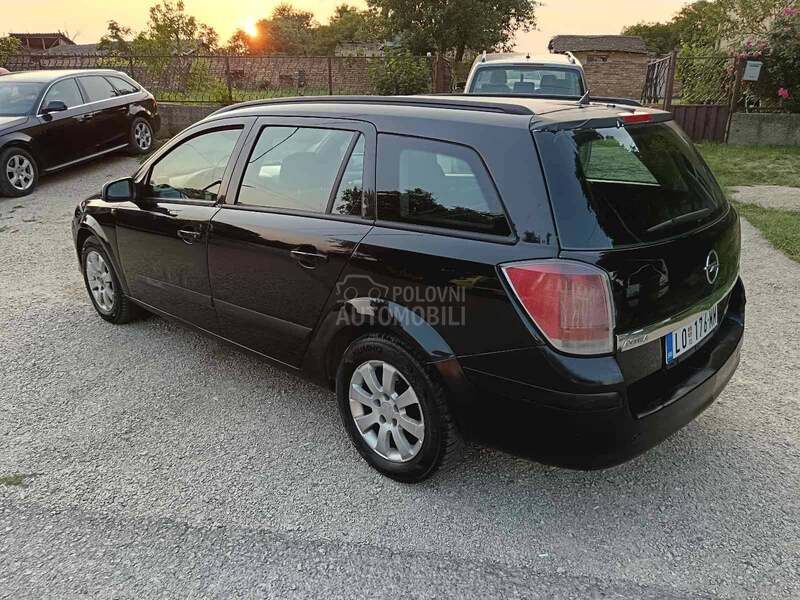 Opel Astra H 