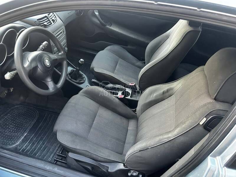 Alfa Romeo 147 