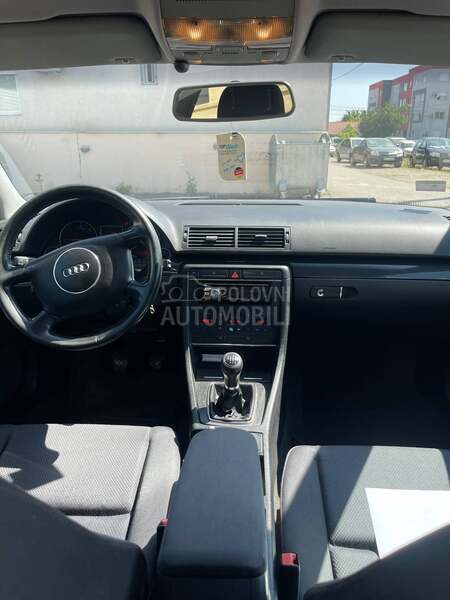 Audi A4 AUDI A4