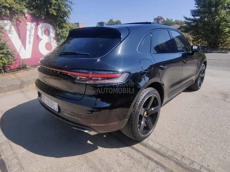 Porsche Macan 
