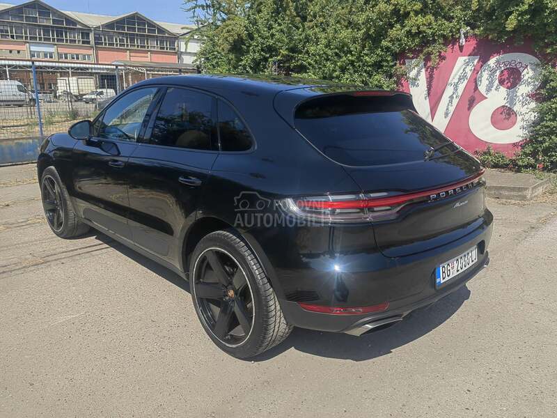 Porsche Macan 