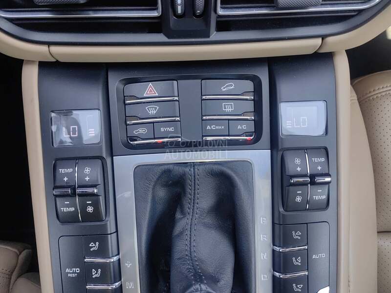 Porsche Macan 