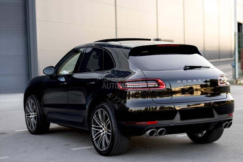 Porsche Macan S