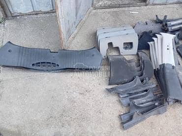 plastike enterijera za Alfa Romeo 147 od 2000. do 2009. god.