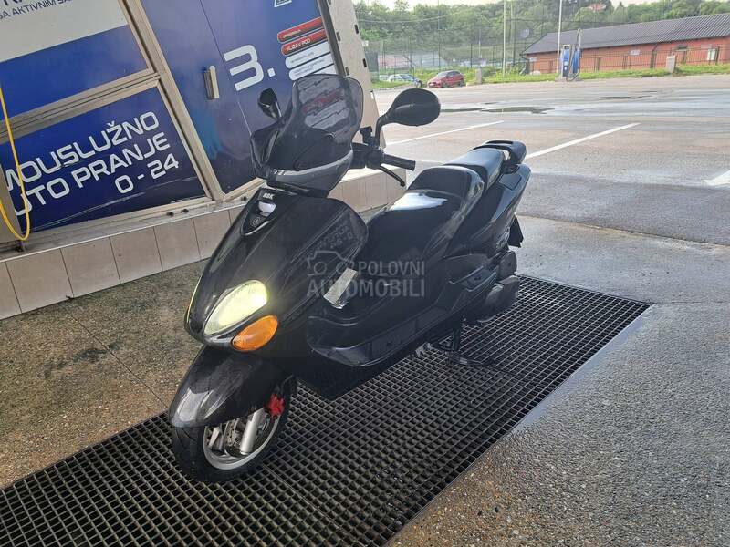 Yamaha majesty