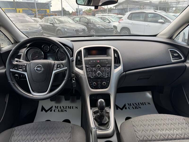 Opel Astra J 1.7 CDTI
