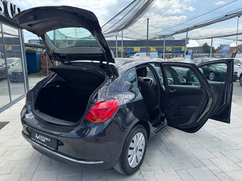 Opel Astra J 1.7 CDTI