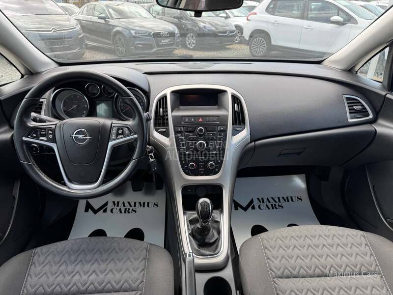 Opel Astra J 1.7 CDTI