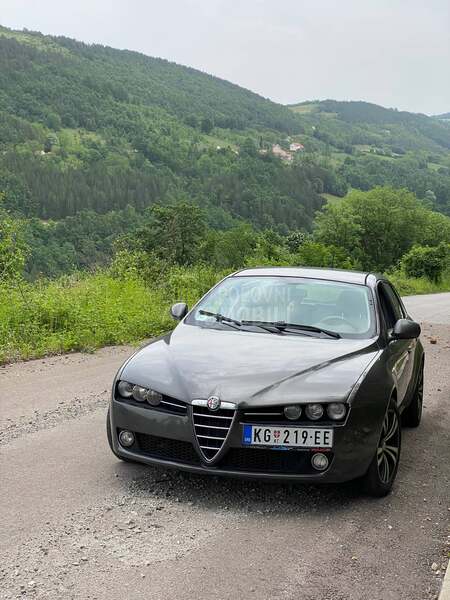 Alfa Romeo 159 