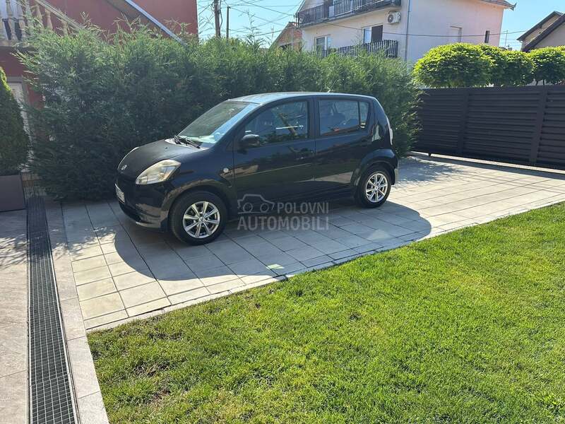 Daihatsu Sirion 1.3 Matik