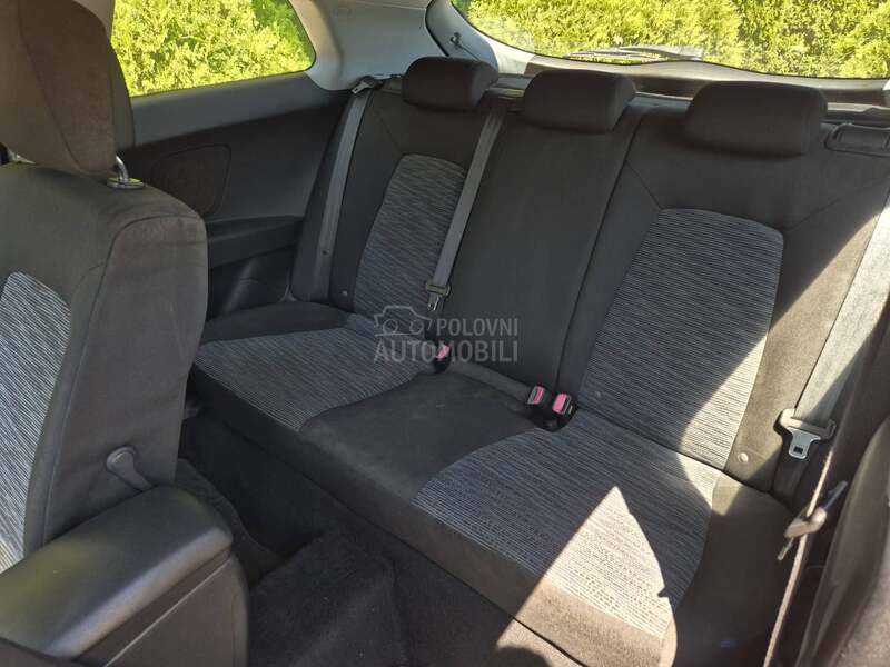Kia pro_cee`d 1.4 LX
