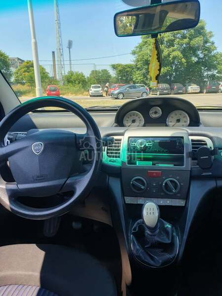 Lancia Ypsilon 1.2Y