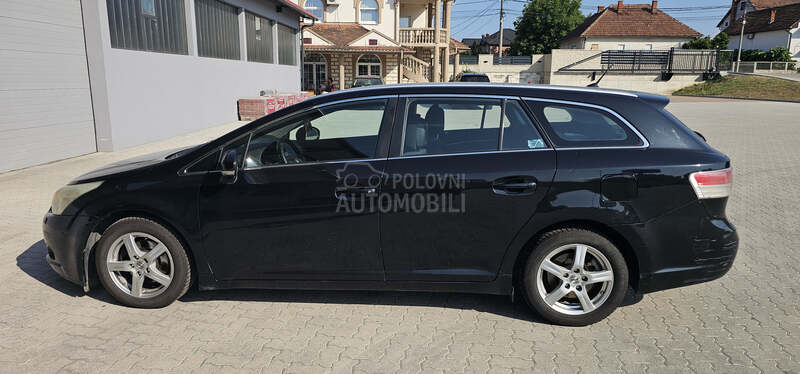 Toyota Avensis T27