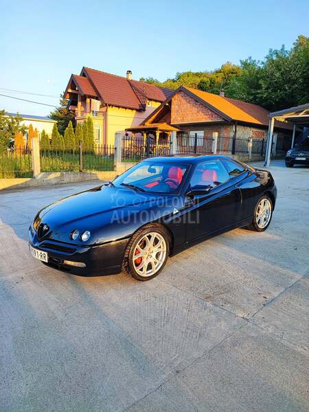 Alfa Romeo GTV 