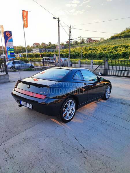 Alfa Romeo GTV 