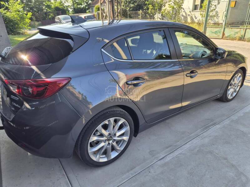 Mazda 3 2.2 SKYAKTIV