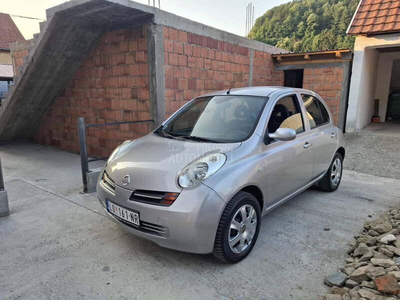 Nissan Micra 