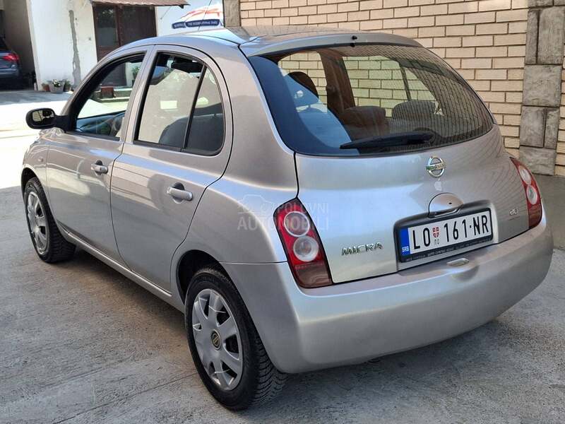 Nissan Micra 