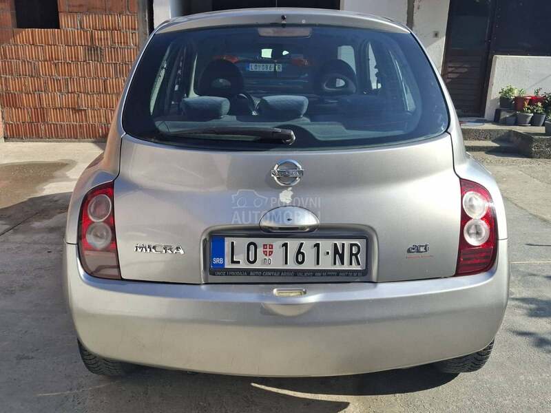 Nissan Micra 