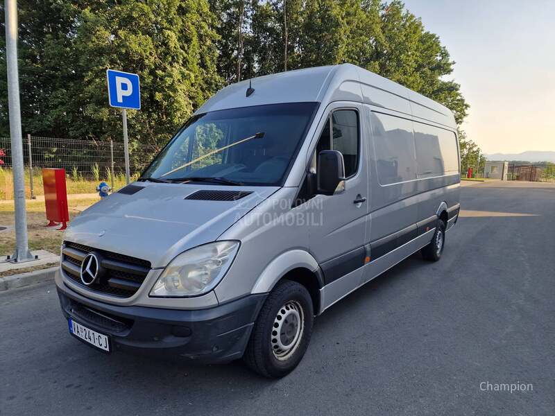 Mercedes Benz Sprinter 