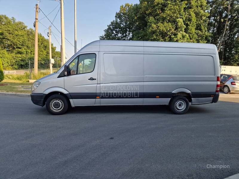 Mercedes Benz Sprinter 
