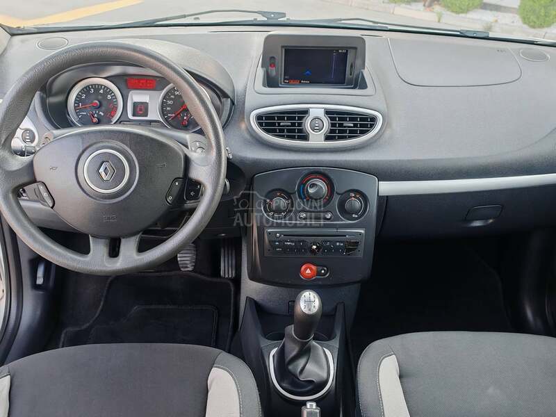 Renault Clio 1.2 5.5k.w CH NA.VI