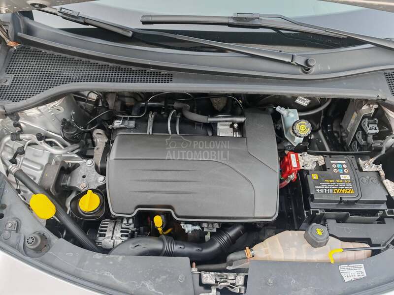 Renault Clio 1.2 5.5k.w CH NA.VI