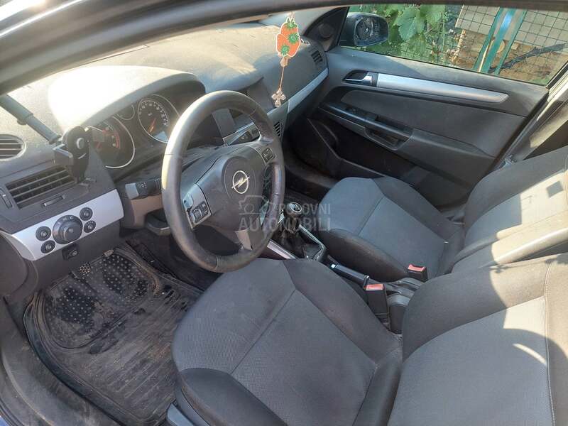 Opel Astra H 1.6 twinport