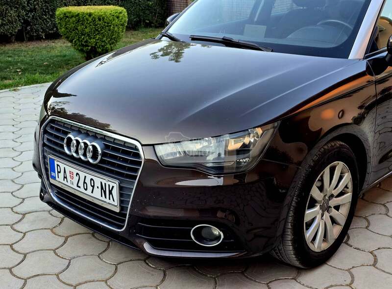 Audi A1 BiCOLOR / N.A.V.I