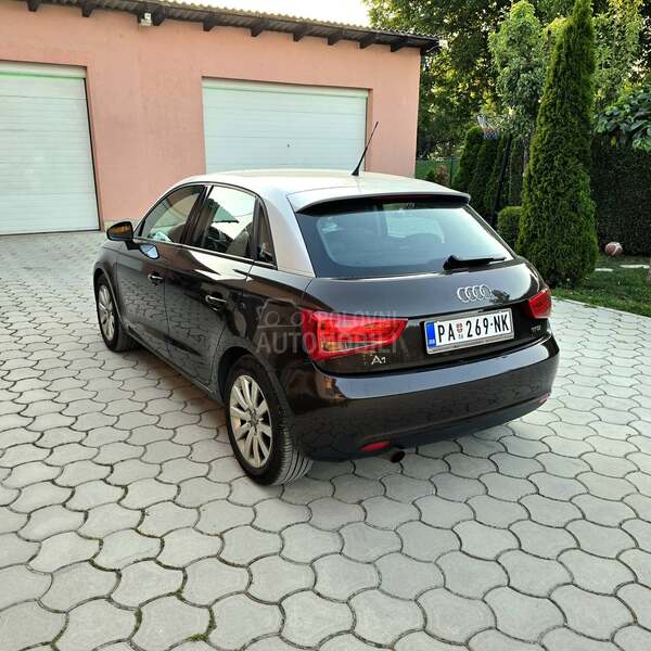 Audi A1 BiCOLOR / N.A.V.I