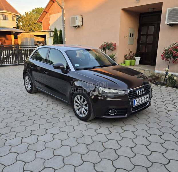 Audi A1 BiCOLOR / N.A.V.I