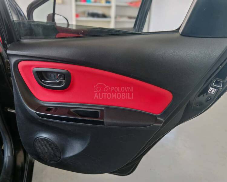 Toyota Yaris O.D.L.I.Č.N.A.CH