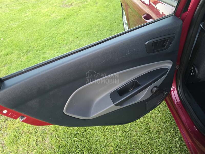 Ford Fiesta 1.2b