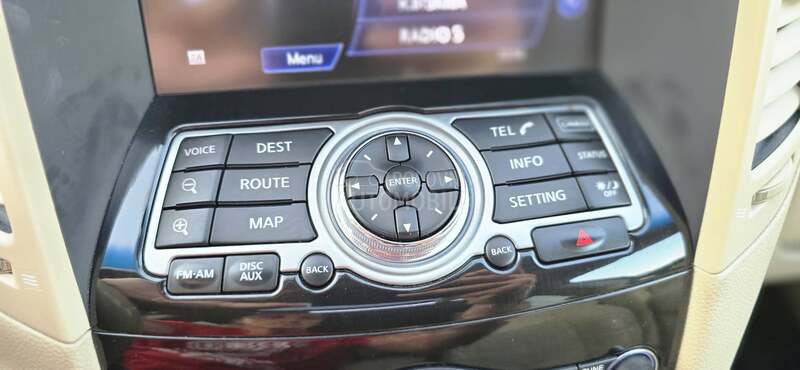 Infiniti FX30 