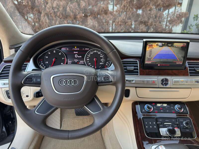Audi A8 4.2 V8 FSI QUATTRO