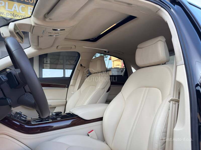 Audi A8 4.2 V8 FSI QUATTRO