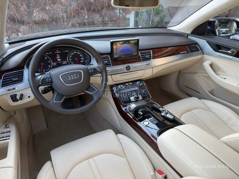 Audi A8 4.2 V8 FSI QUATTRO