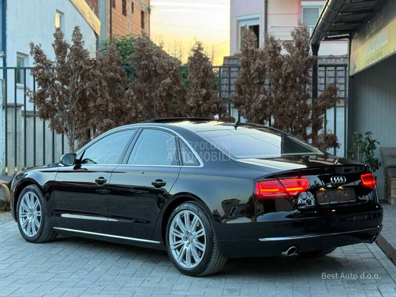 Audi A8 4.2 V8 FSI QUATTRO